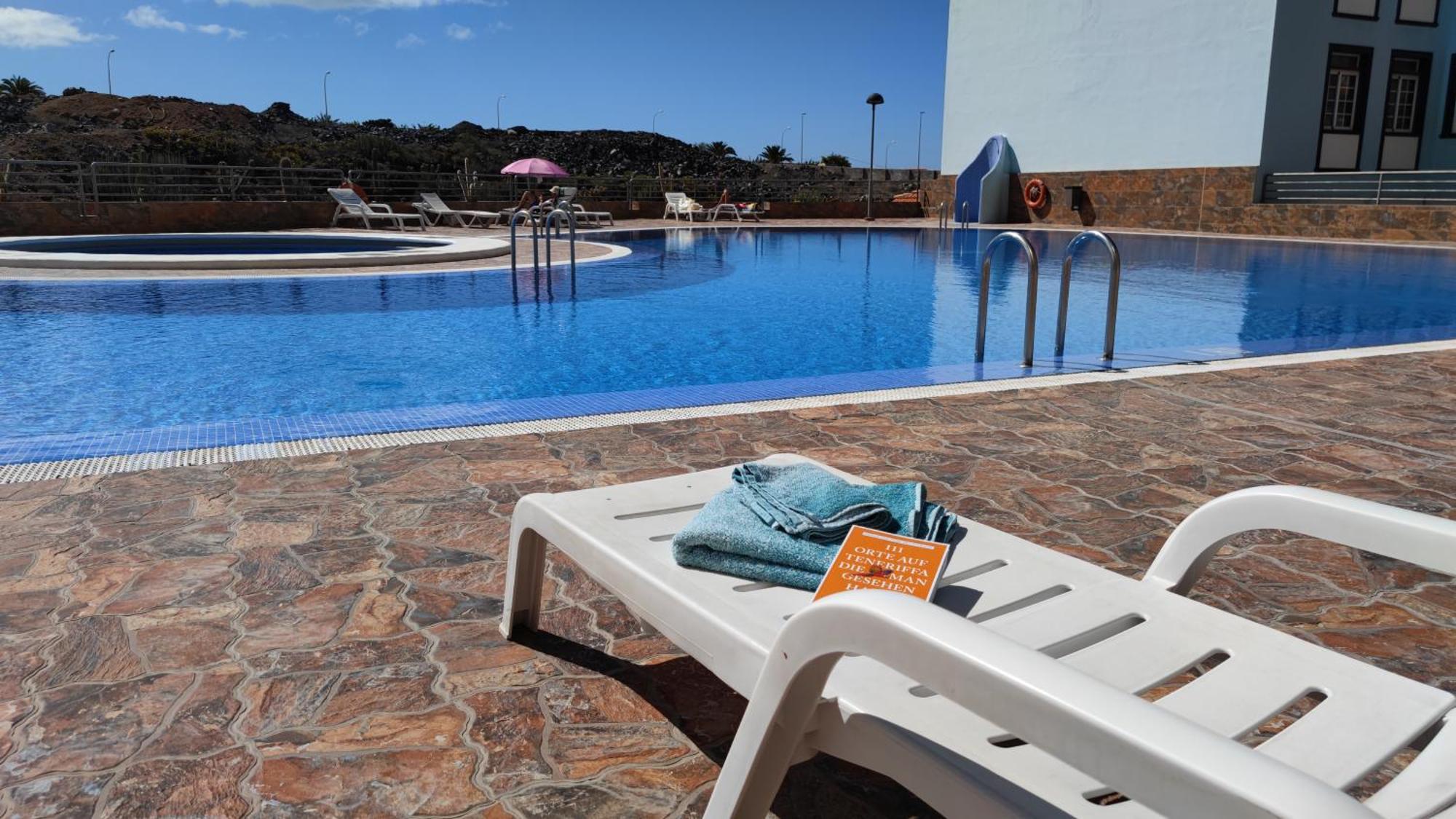 Huebsche Ferienwohnung Mit 2 Schlafzimmern, Pool Und Wlan, Strandnaehe 卡亚俄萨尔瓦赫 外观 照片